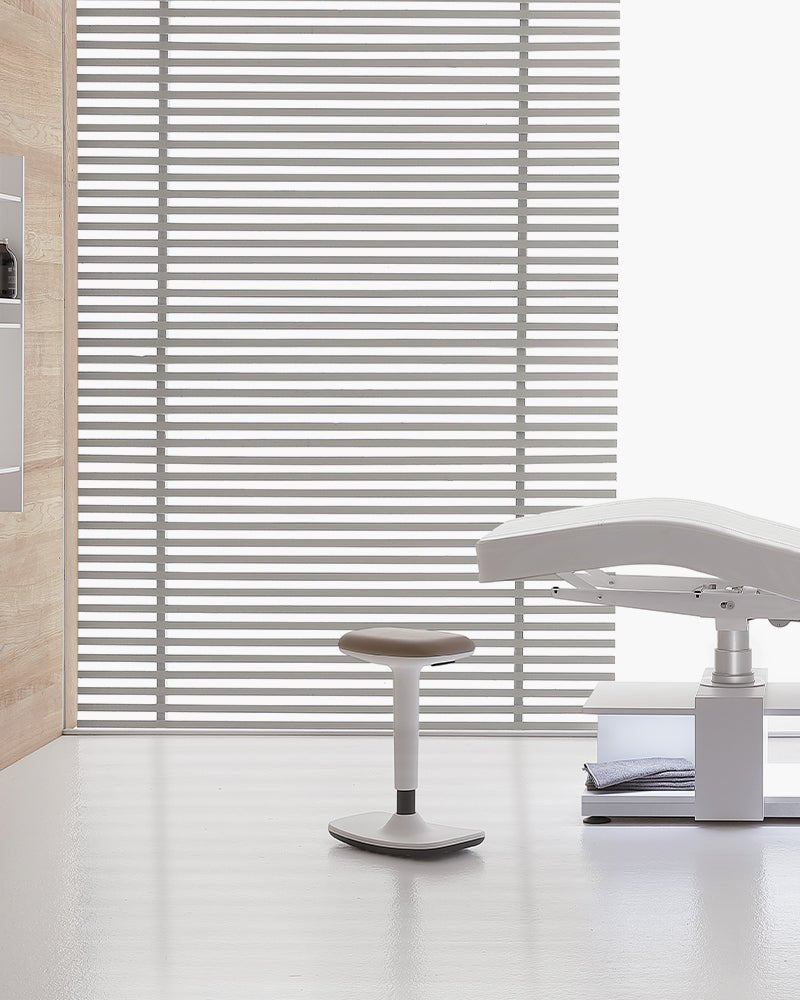 Flex - Schwarzer Behandlungsstuhl - Gute Ergonomie